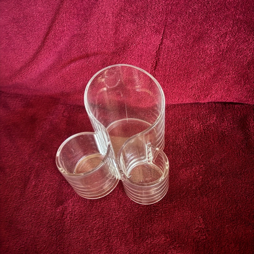 Clear Acrylic makeup brush holder - Picture 3 of 4